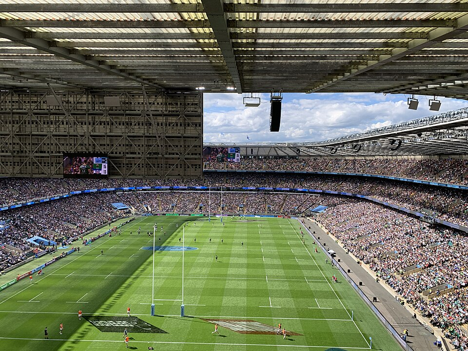 Paras katsomopaikka Twickenham Stadiumilla (Allianz Stadium Twickenham) background image