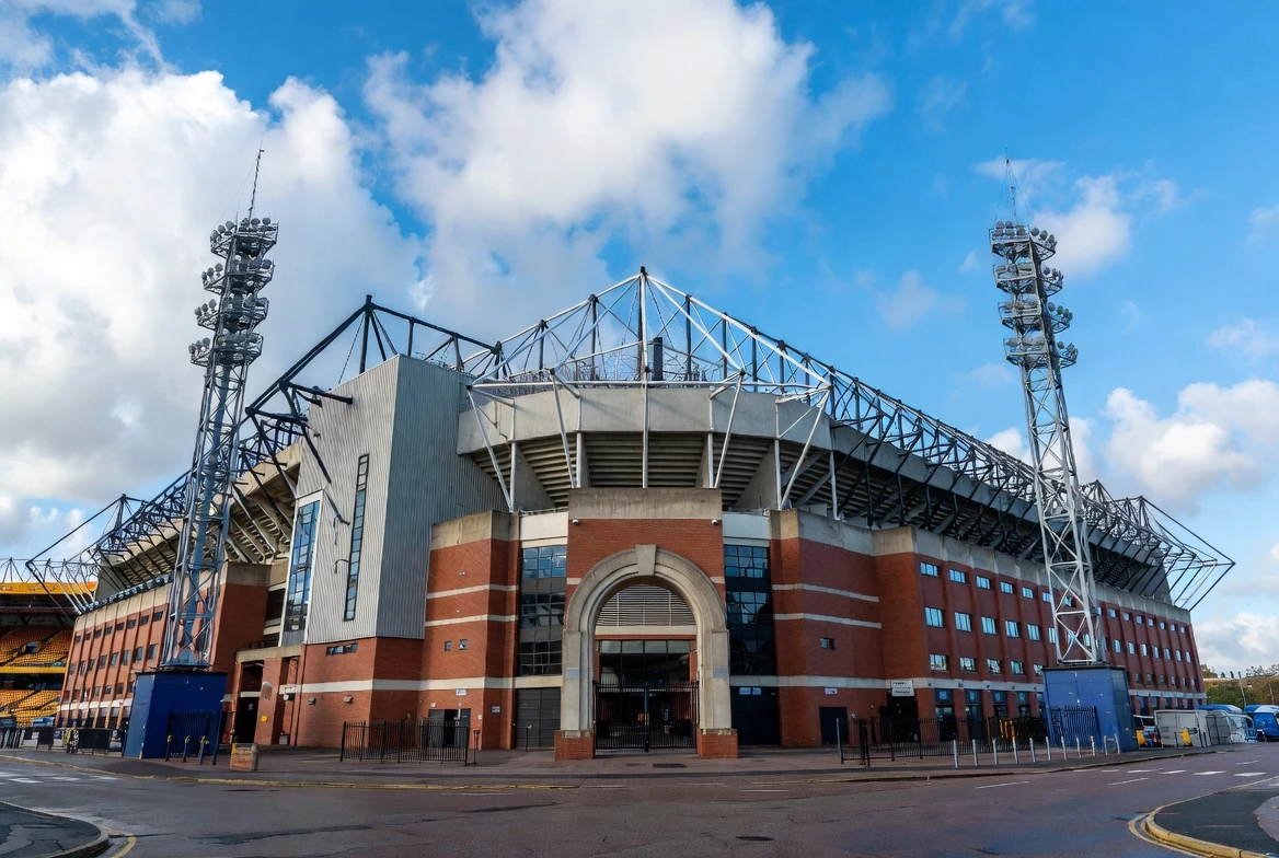 Milloin Wolverhampton Wanderers -liput tulevat yleensä myyntiin background image